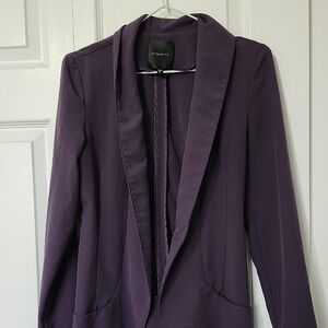 Dynamite Purple Blazer with Notched Lapel and Fitted Silhouette